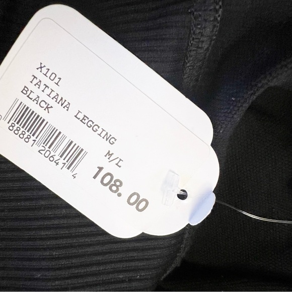 Dascha Tatiana Black Seamless Leggings NEW Size M/L Athletic Yoga Tights - Picture 7 of 9